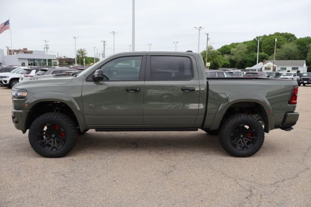 New 2026 Ram 1500 BIG HORN CREW CAB 4X4 5'7 BOX Pickup