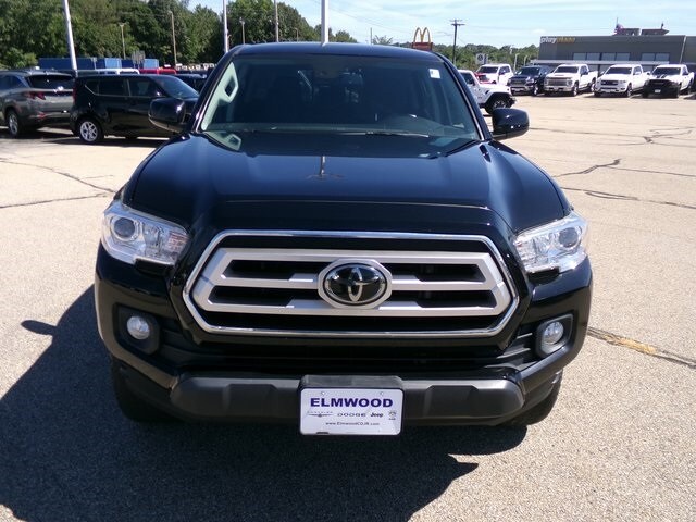 2021 Toyota Tacoma SR5 Double Cab photo 2