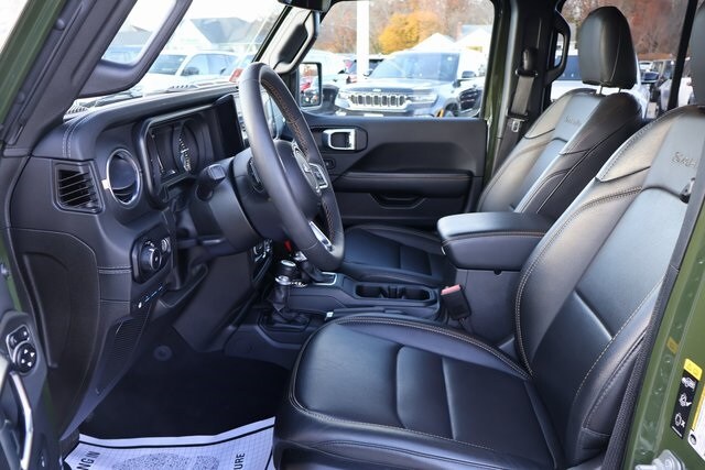 2024 Jeep Wrangler Sahara 4xe photo 4