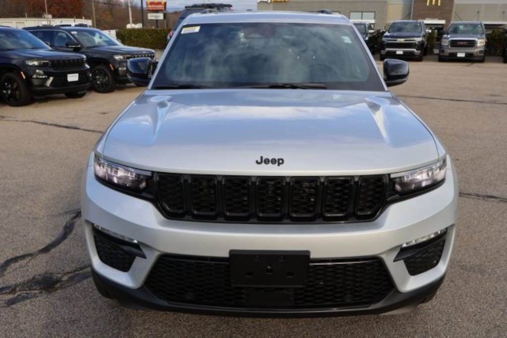 New 2025 Jeep Grand Cherokee LIMITED 4X4 Sport Utility