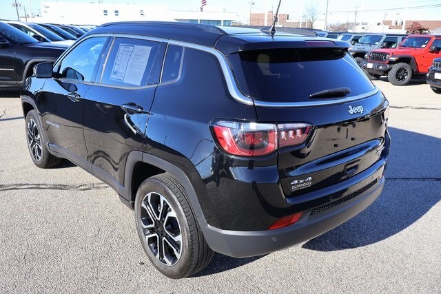2023 Jeep Compass Limited photo 3