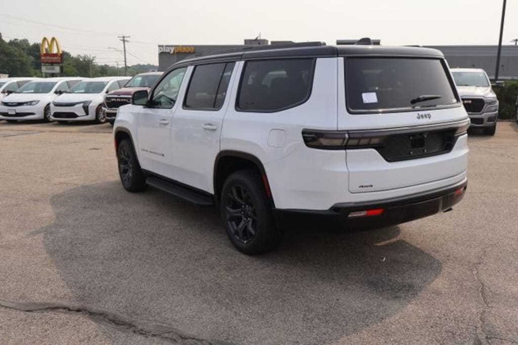 New 2026 Jeep Grand Wagoneer UPLAND 4X4 Sport Utility