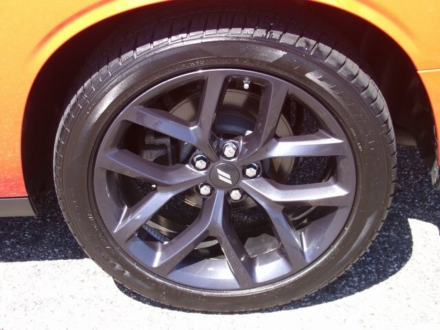 2023 Dodge Challenger SXT photo 4