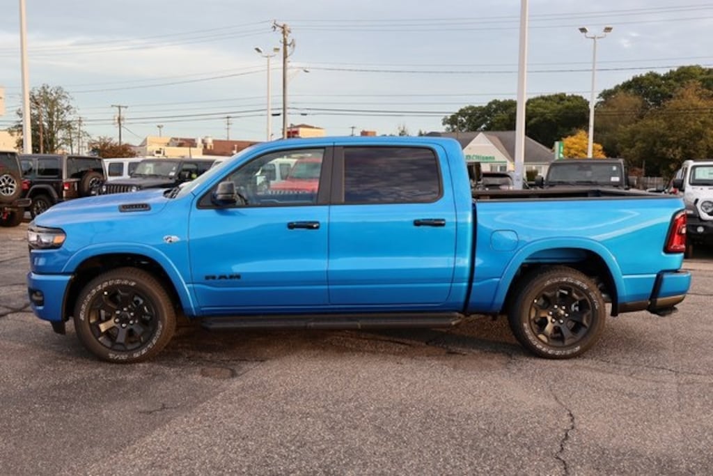 New 2026 Ram 1500 BIG HORN CREW CAB 4X4 5'7 BOX Pickup