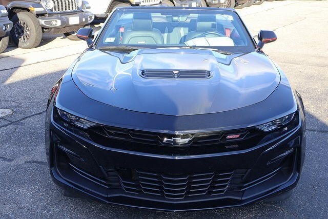 2022 Chevrolet Camaro SS photo 2