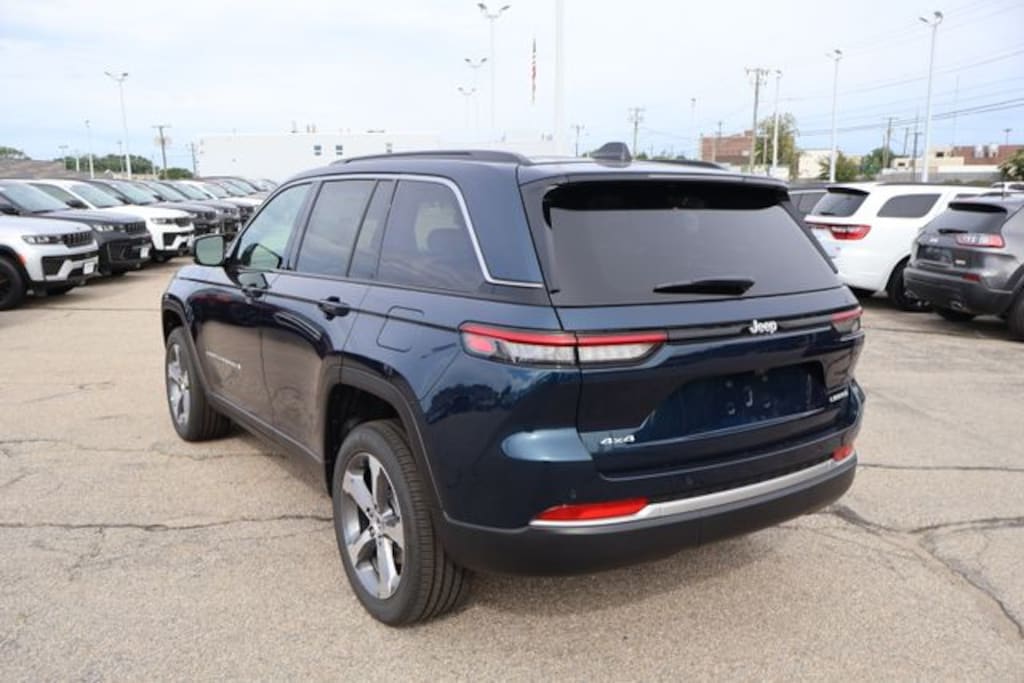 New 2026 Jeep Grand Cherokee LIMITED 4X4 Sport Utility