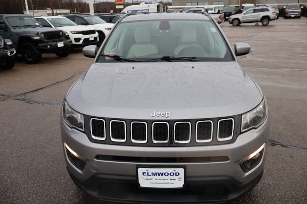Used 2018 Jeep Compass Latitude SUV