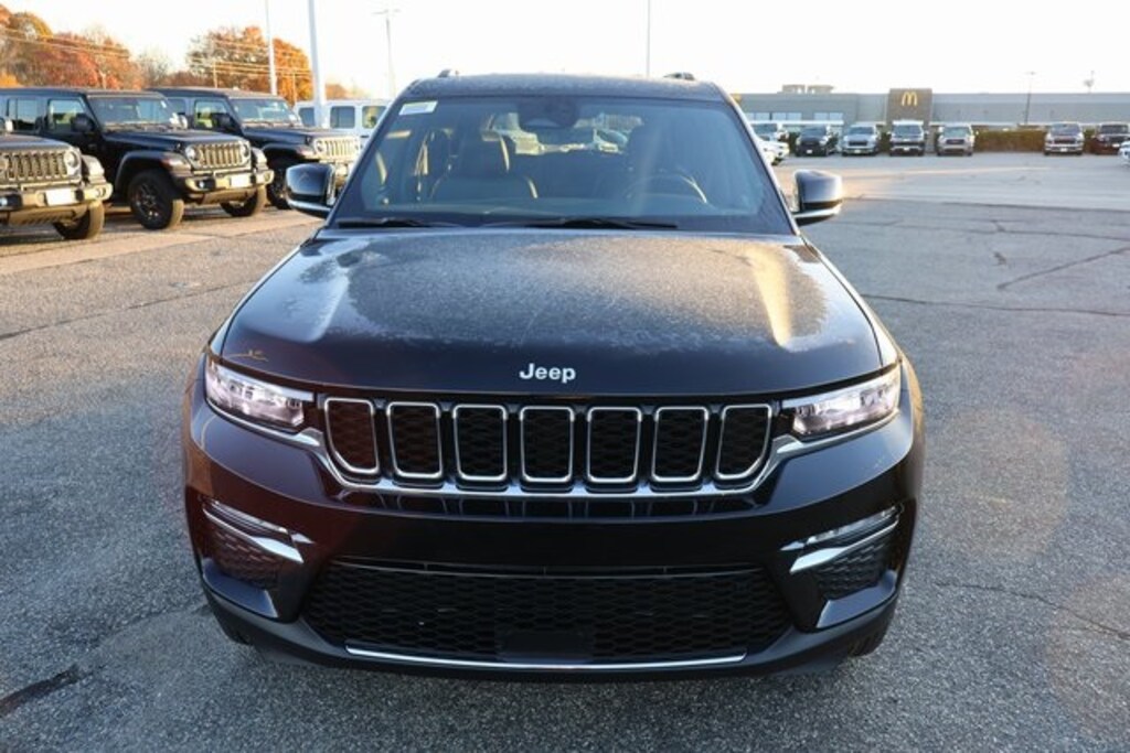 New 2025 Jeep Grand Cherokee LIMITED 4X4 Sport Utility