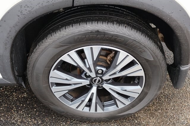 2023 Nissan Rogue SV photo 2