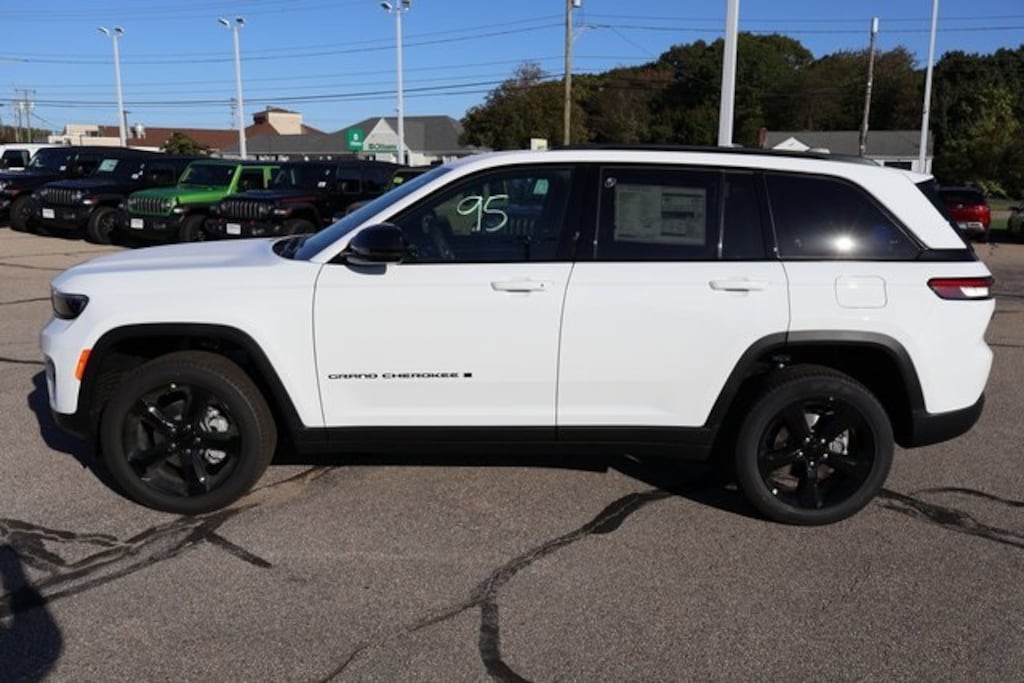 New 2025 Jeep Grand Cherokee LIMITED 4X4 Sport Utility
