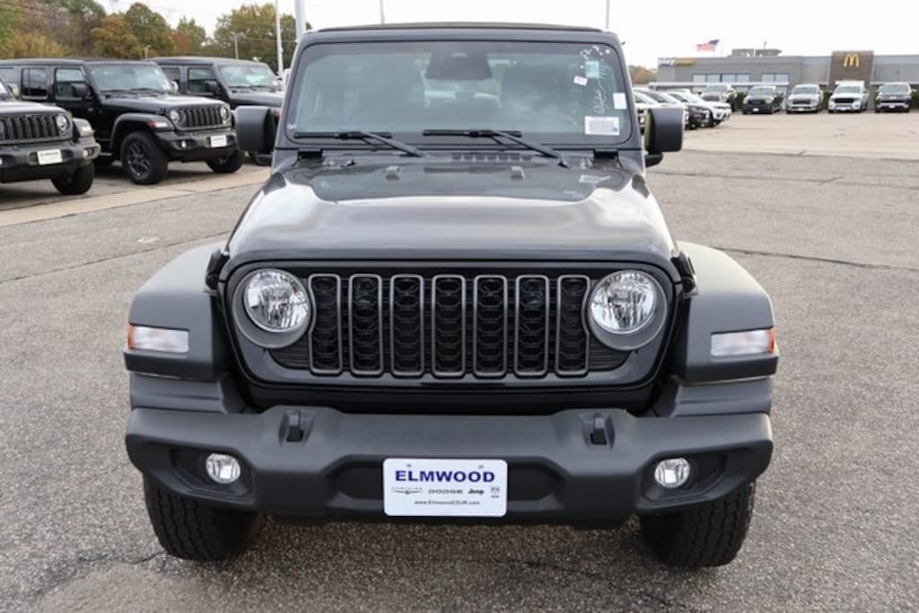New 2026 Jeep Wrangler 4-DOOR SPORT S Sport Utility