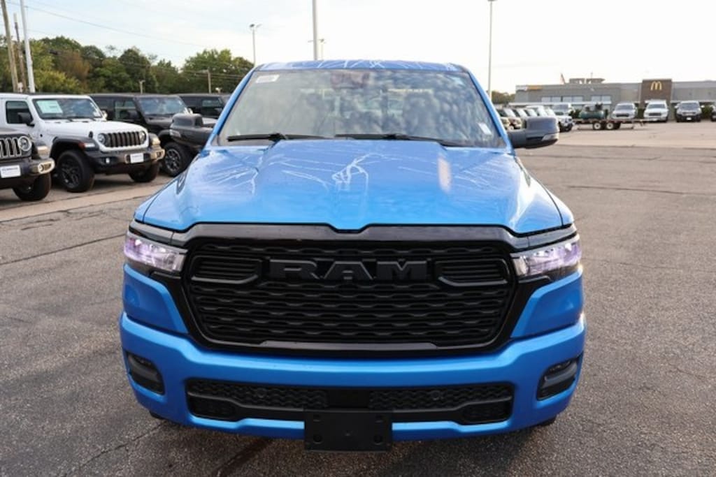 New 2026 Ram 1500 BIG HORN CREW CAB 4X4 5'7 BOX Pickup