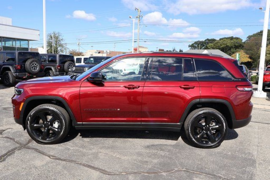 Certified 2025 Jeep Grand Cherokee Limited SUV