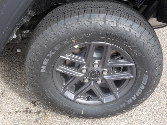 2025 Jeep Wrangler Sport S photo 4