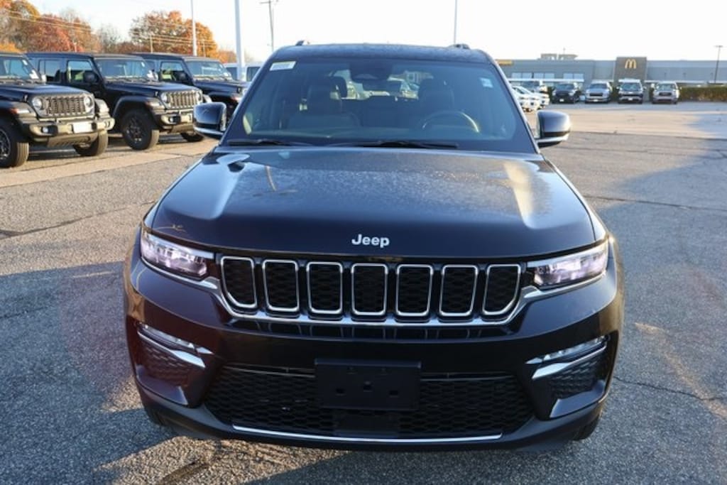 New 2025 Jeep Grand Cherokee LIMITED 4X4 Sport Utility