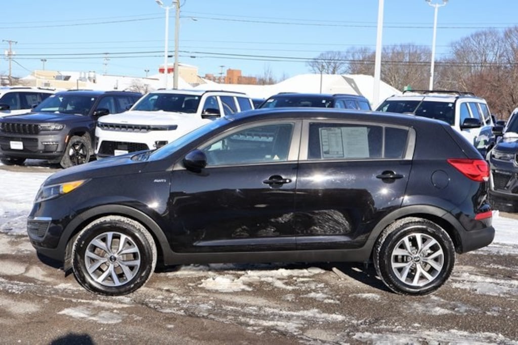 Used 2016 Kia Sportage LX SUV