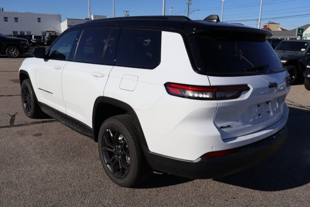 New 2025 Jeep Grand Cherokee L LIMITED 4X4 Sport Utility