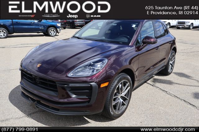 2023 Porsche Macan T