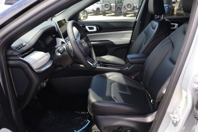 2026 Jeep Compass Limited - Photo 15
