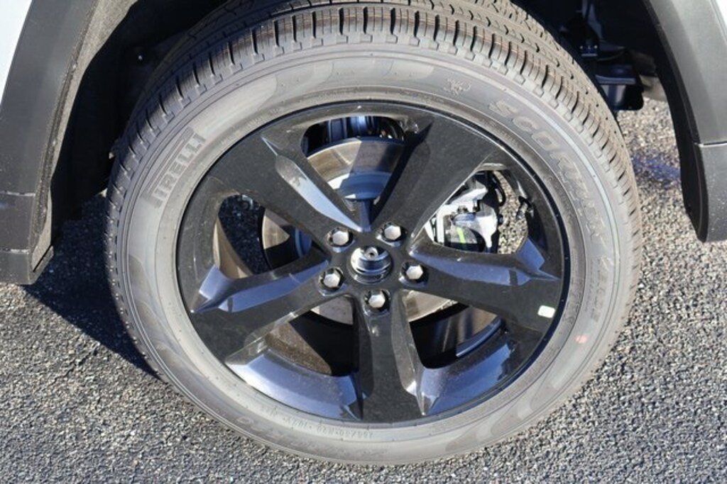 New 2025 Jeep Grand Cherokee LIMITED 4X4 Sport Utility