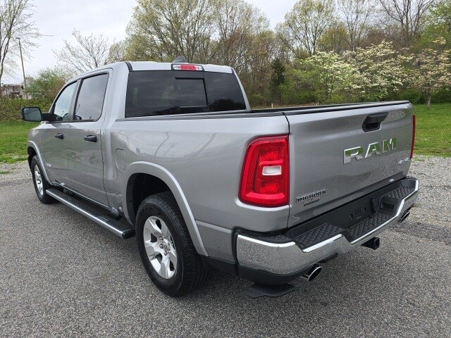2025 Ram 1500 Big Horn Lone Star photo 3