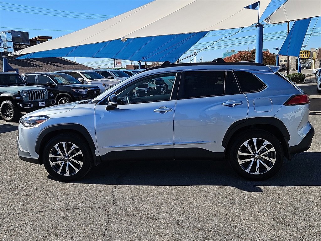 Used 2025 Toyota Corolla Cross XLE SUV