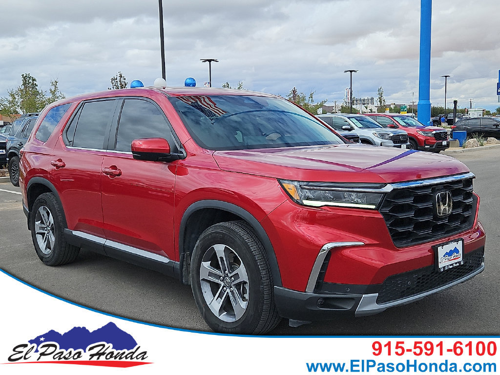 Used 2025 Honda Pilot EX-L SUV near Fort Bliss, TX