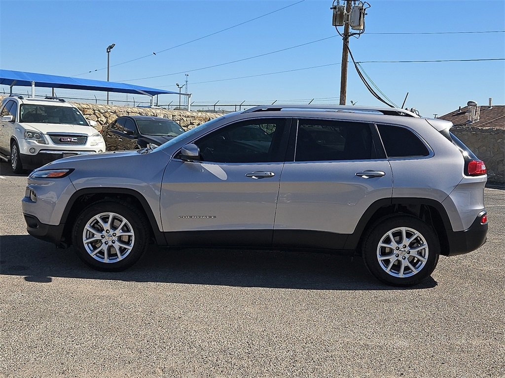 Used 2018 Jeep Cherokee Latitude Plus FWD SUV