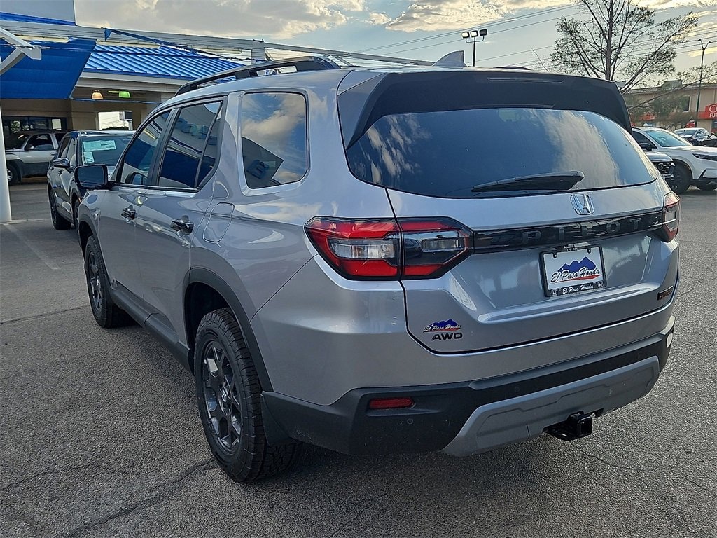 New 2025 Honda Pilot TrailSport SUV