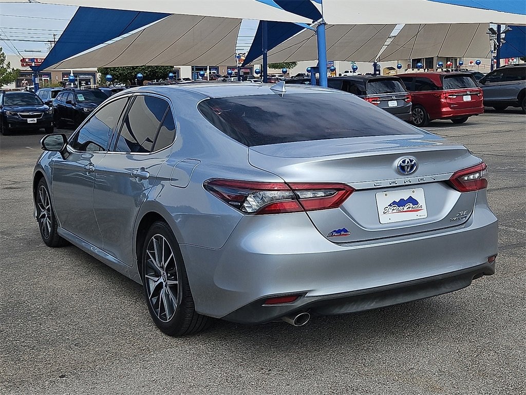 Used 2022 Toyota Camry Hybrid XLE Sedan