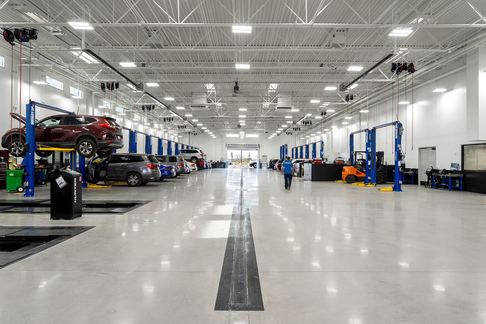 Service Center 1