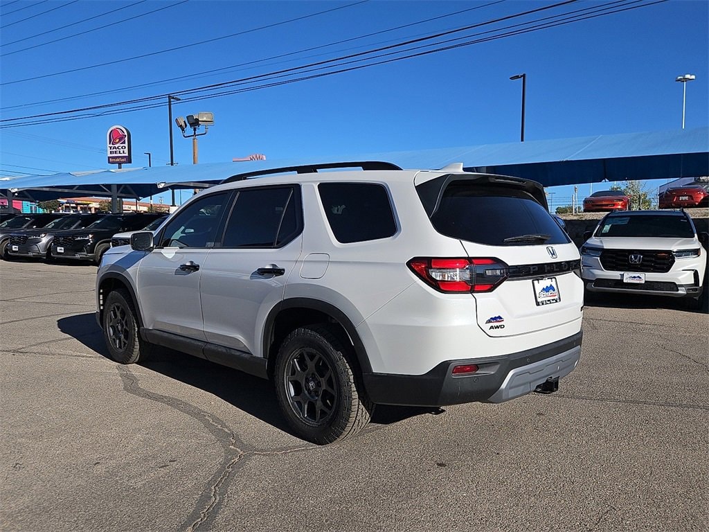 New 2025 Honda Pilot TrailSport SUV