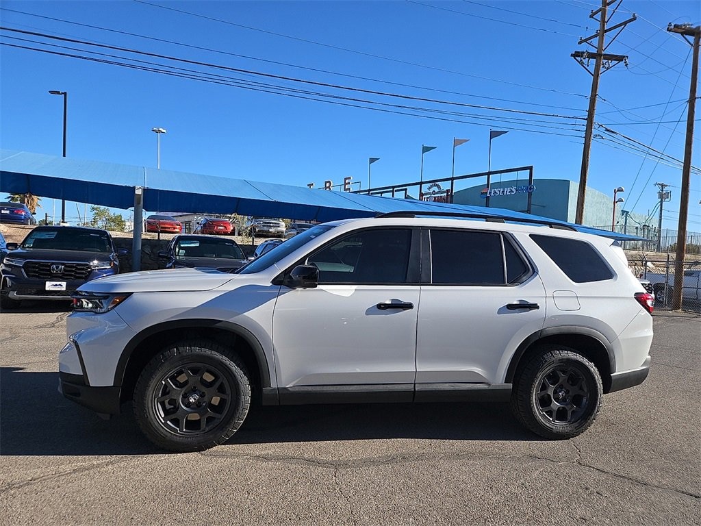 New 2025 Honda Pilot TrailSport SUV