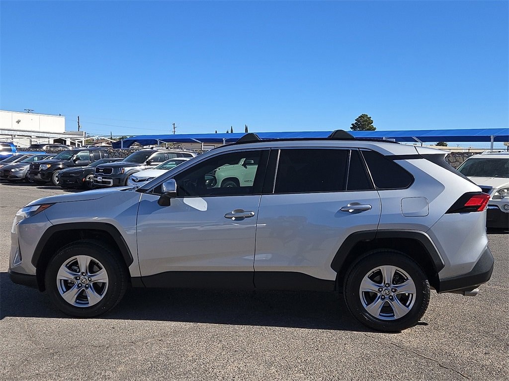 Used 2022 Toyota RAV4 XLE SUV