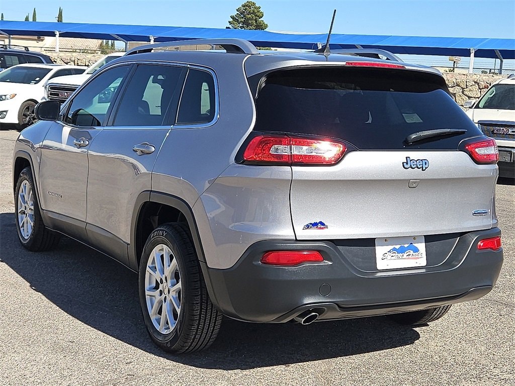 Used 2018 Jeep Cherokee Latitude Plus FWD SUV