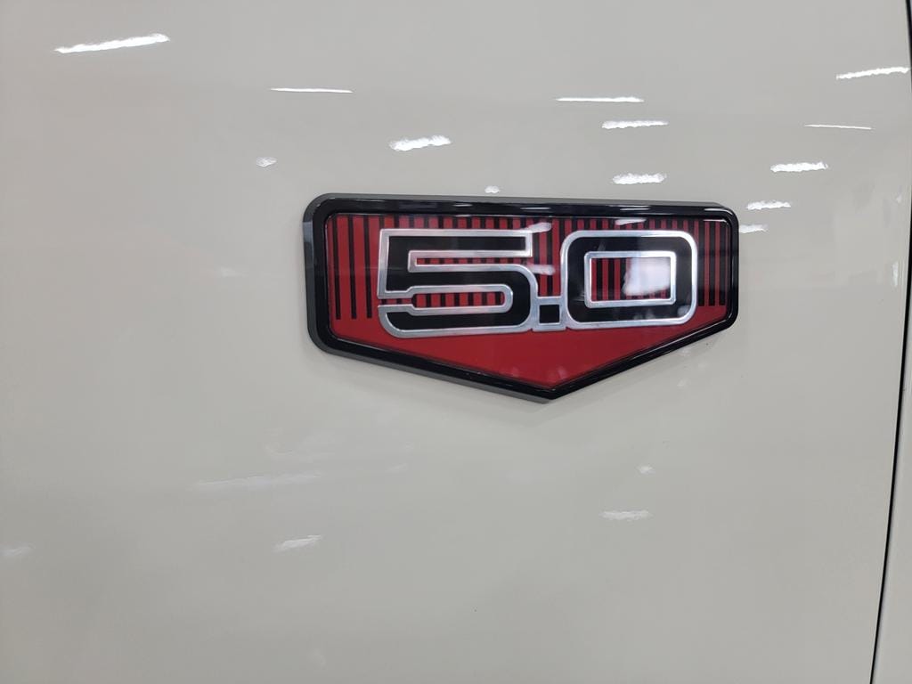 2025 Ford Mustang GT Premium - Photo 9
