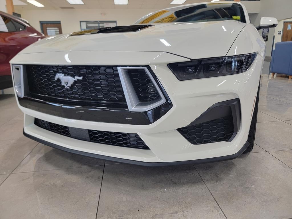2025 Ford Mustang GT Premium - Photo 7