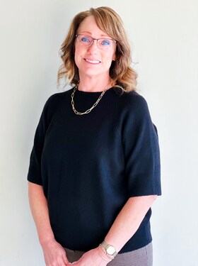 Staff member Donna Wheeler from ID_7c785fd3573f