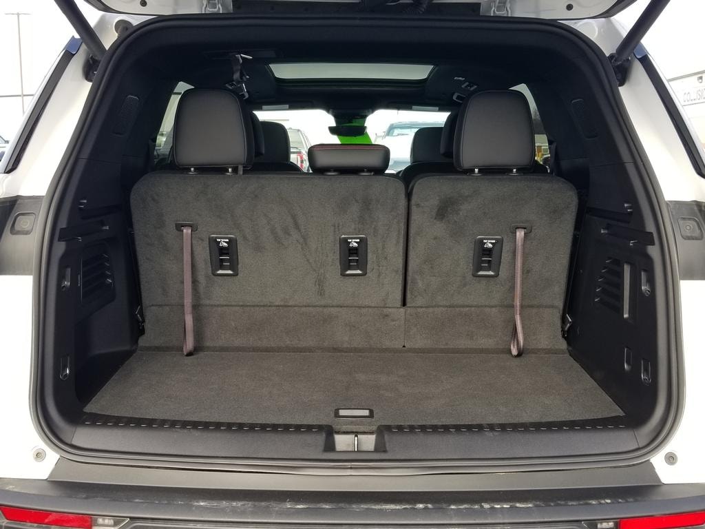 Used 2024 Chevrolet Traverse AWD Z71 SUV