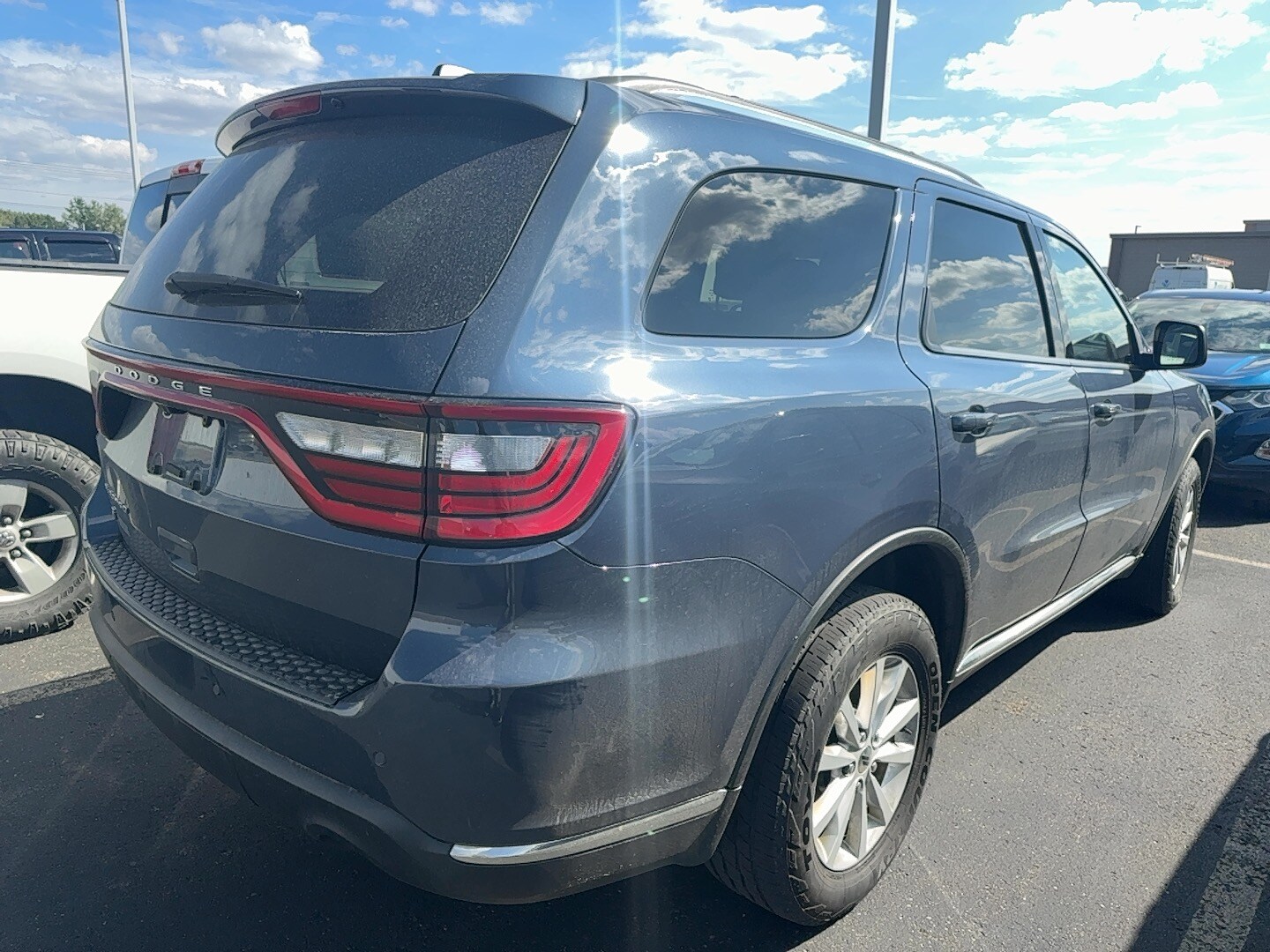 2020 Dodge Durango SXT photo 3