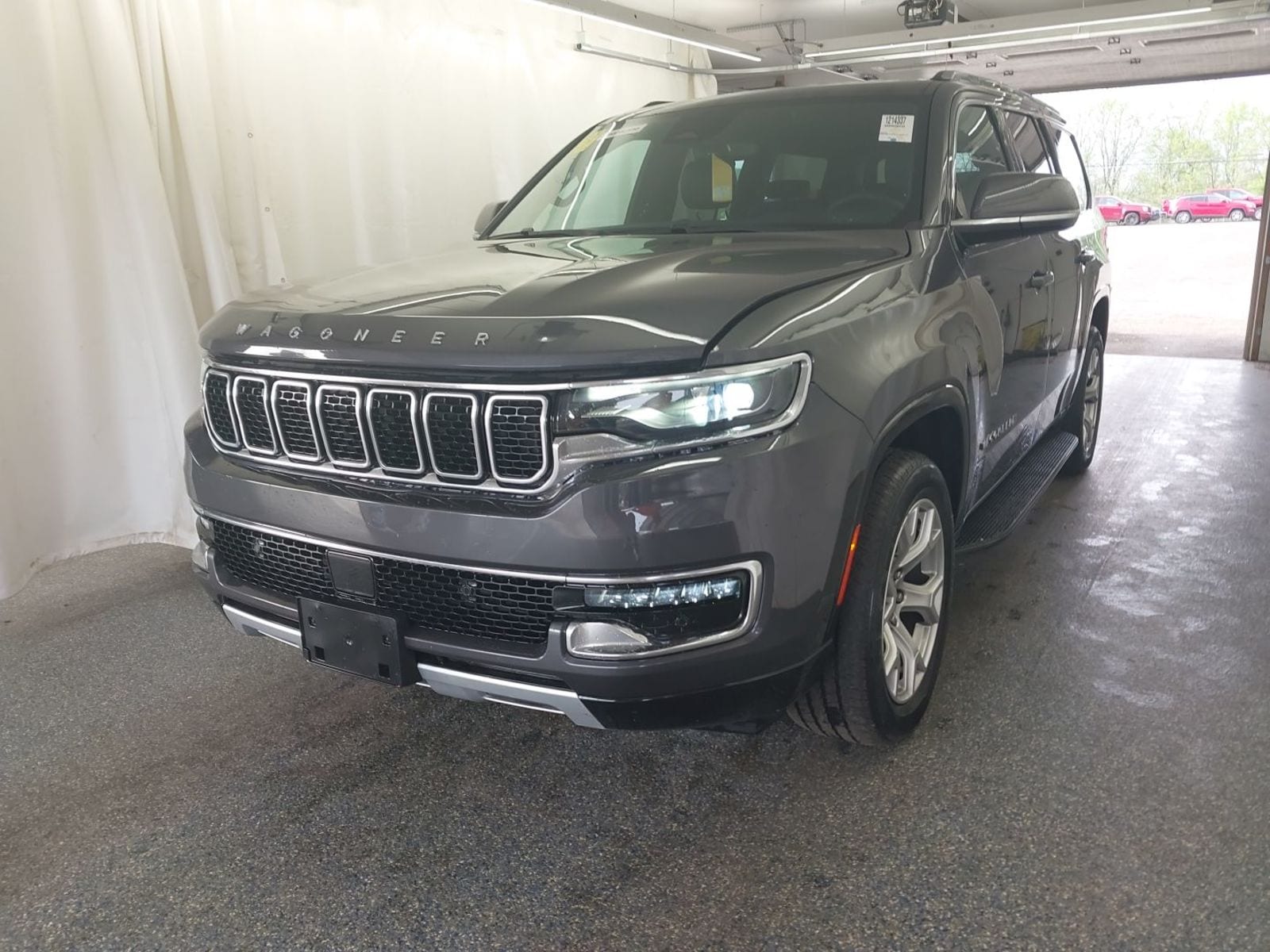 2022 Jeep Wagoneer Series II 4WD's photo
