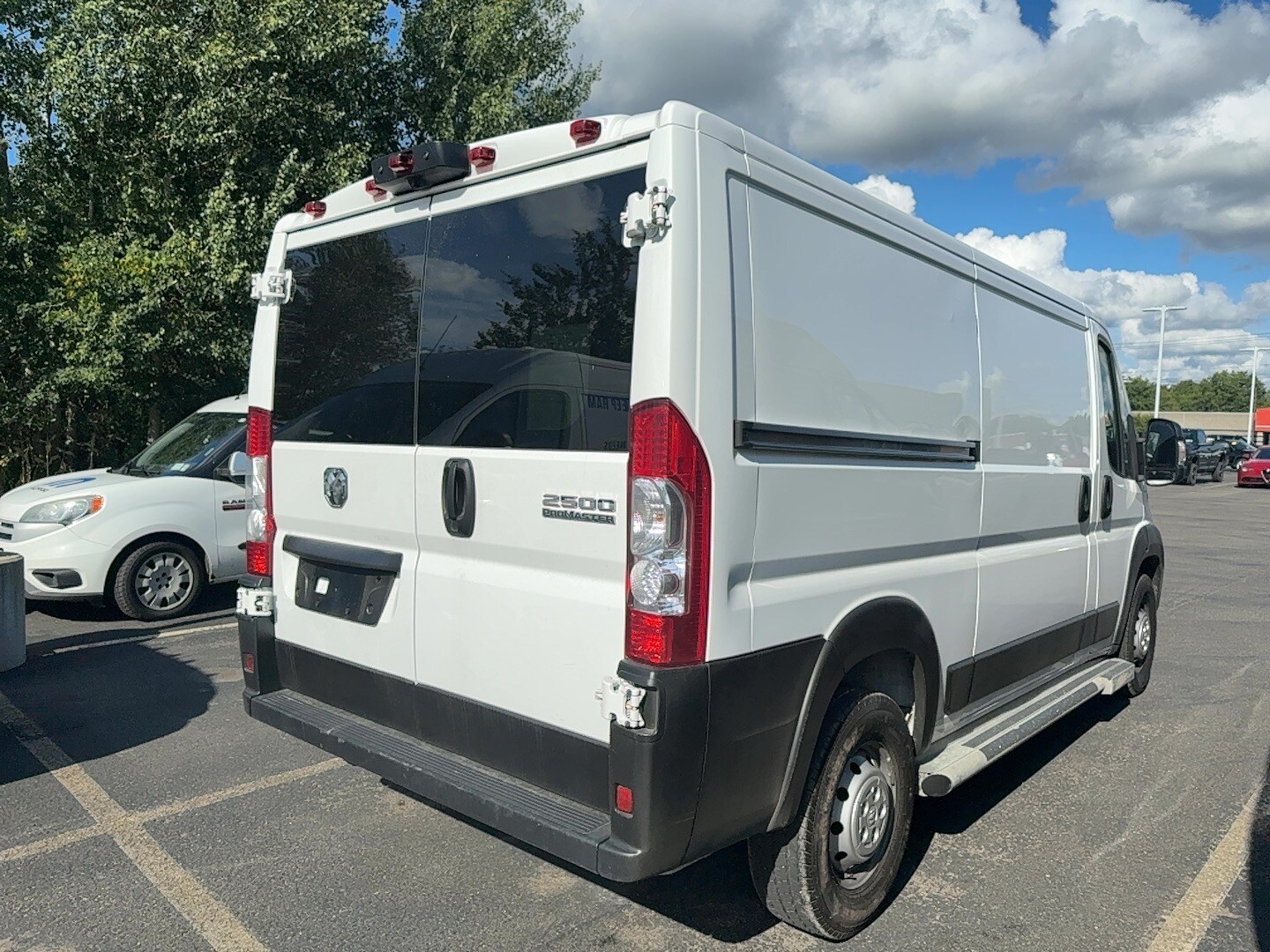 2023 Ram ProMaster 2500 Base Cargo Van photo 2