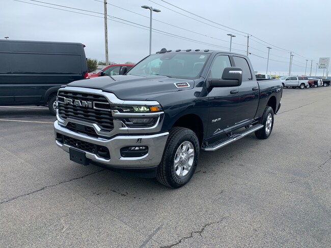 2026 Ram 2500 BIG HORN CREW CAB 4X4 6'4 BOX Pickup