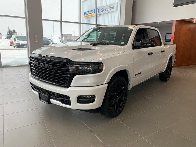 2026 Ram 1500 LARAMIE CREW CAB 4X4 5'7 BOX Pickup