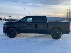 2026 Ram 1500 WARLOCK CREW CAB 4X4 5'7 BOX Pickup
