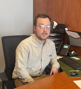 Staff member Zack Weston from b4d137067fd3