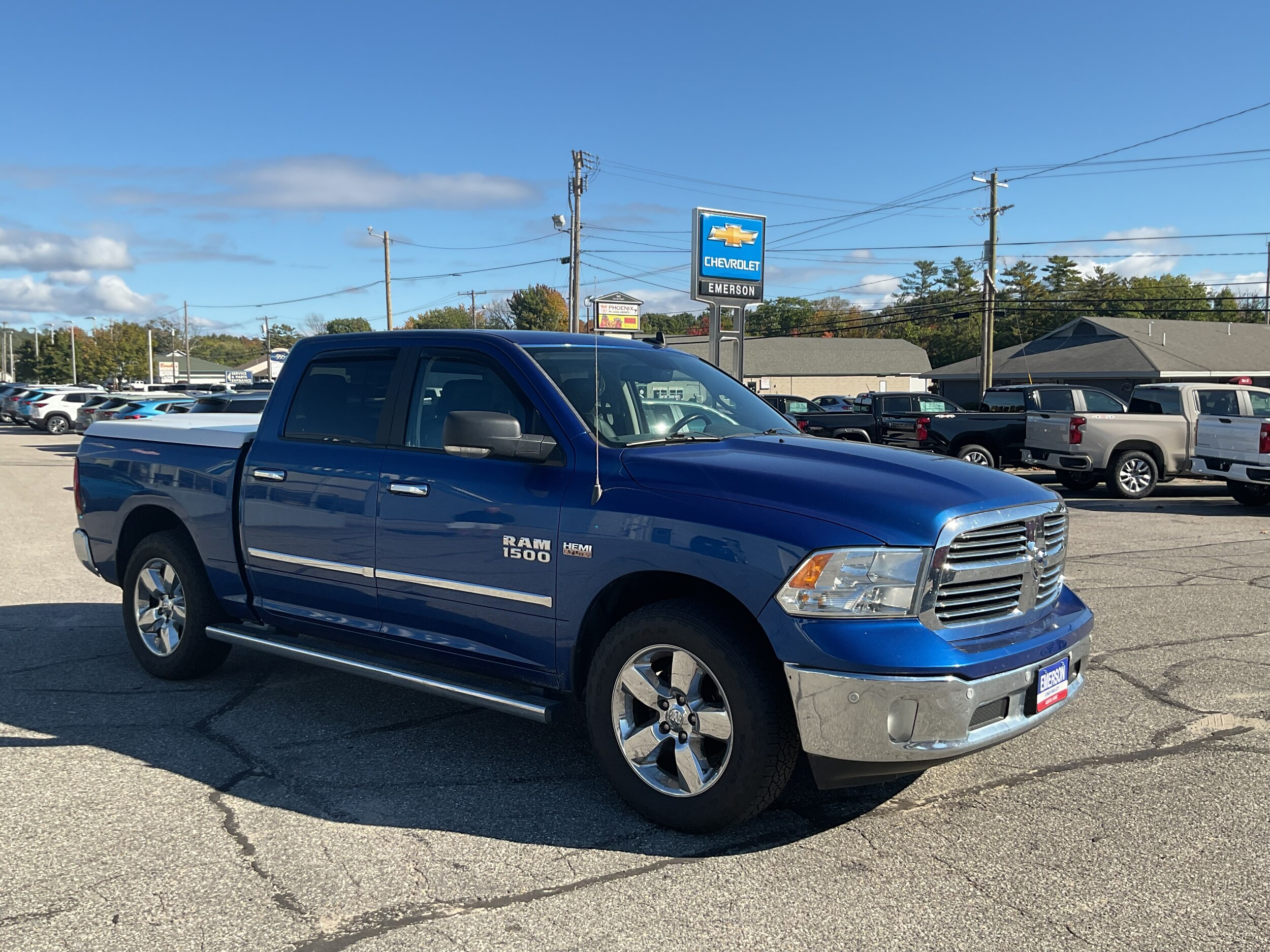 2017 Ram 1500 Lone Star photo 3