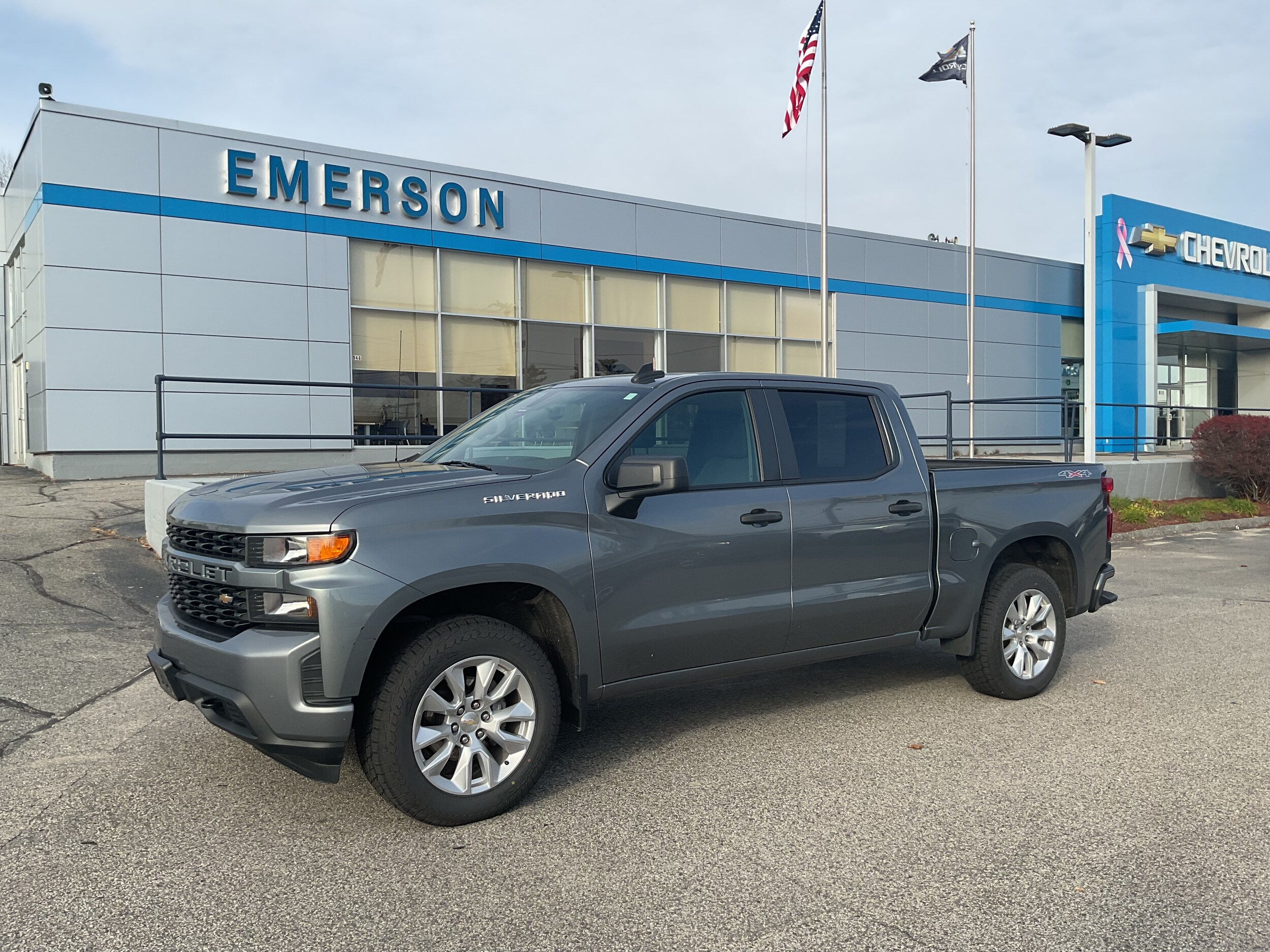 2020 Chevrolet Silverado 1500 Custom photo 4