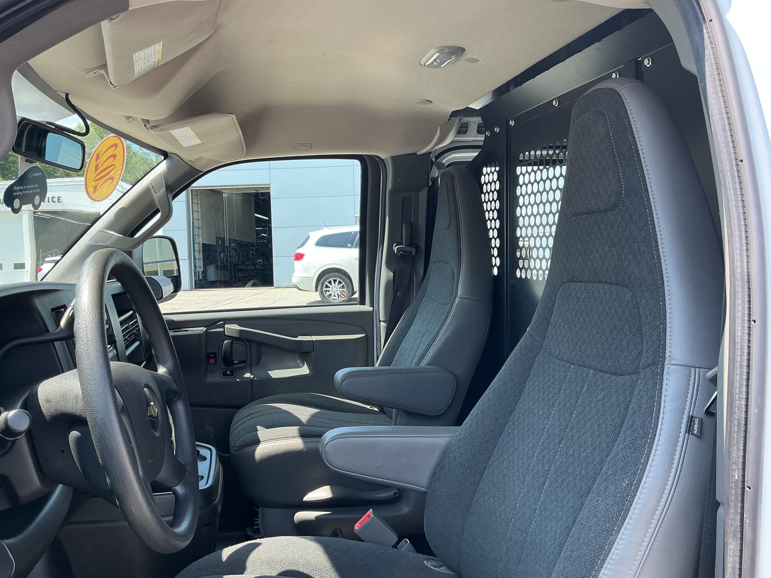 2022 Chevrolet Express Cargo Work Van - Photo 7