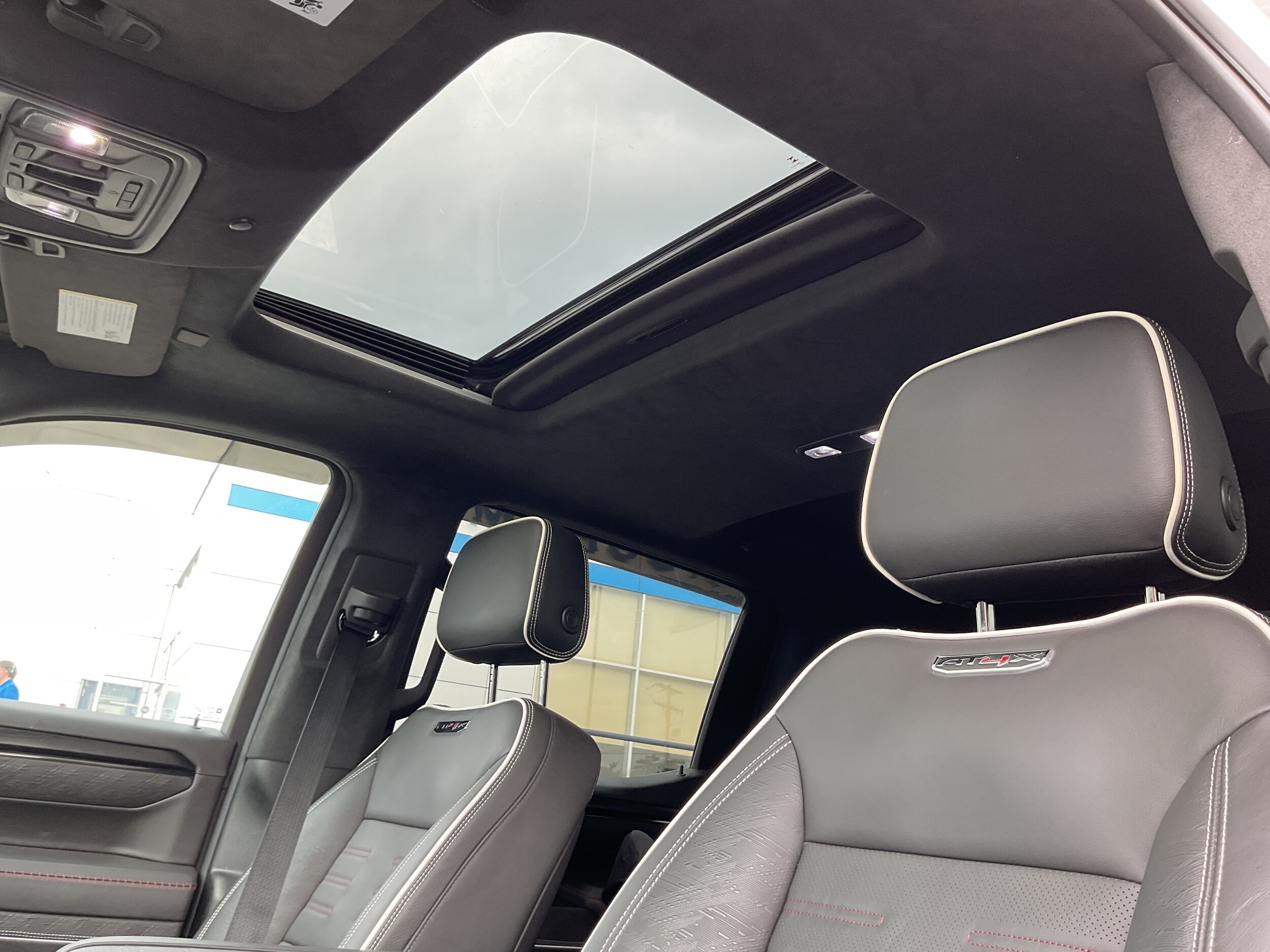 2024 Gmc Sierra 1500 AT4X photo 3